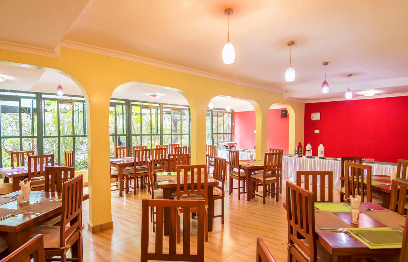 leon villas guesthouse restaurant